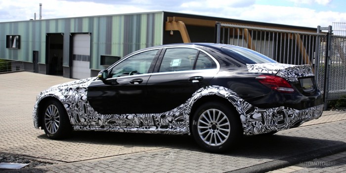 Новый Mercedes-Benz E-class замечен на улицах Чехии