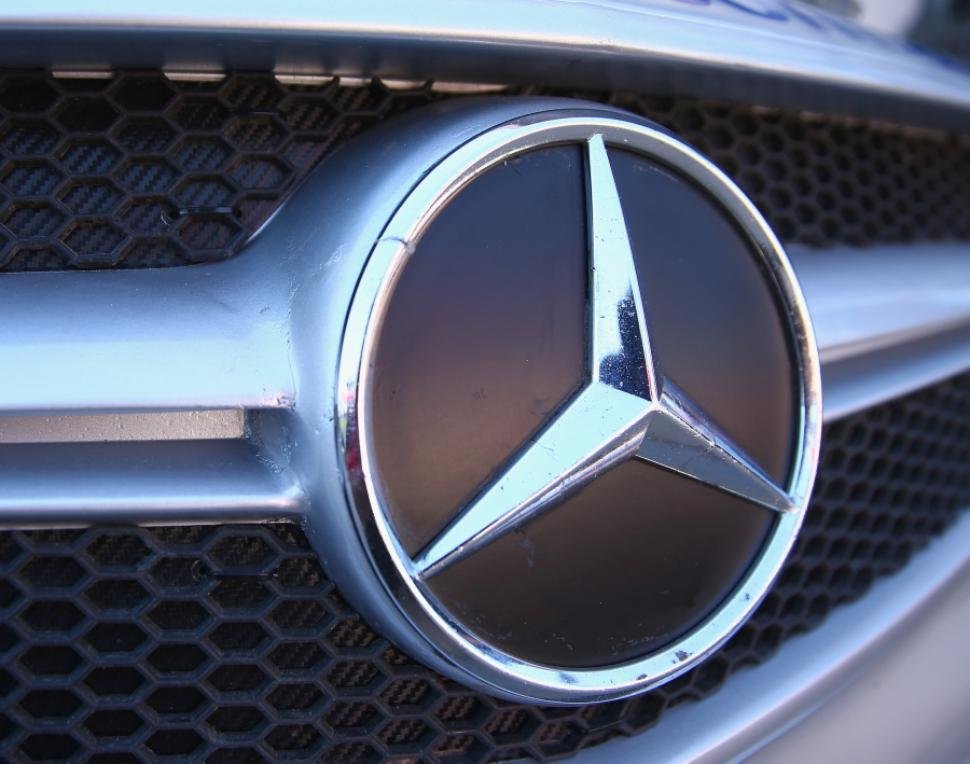 В России выросли цены на Mercedes-Benz