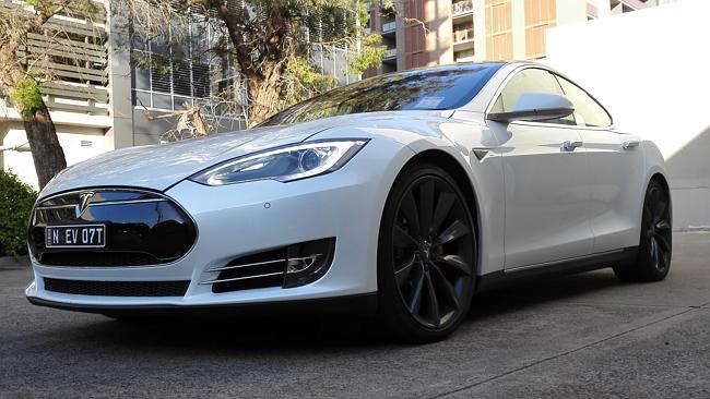 Тандем Telstra и Tesla обещает бесплатный доступ в Интернет покупателям Model S