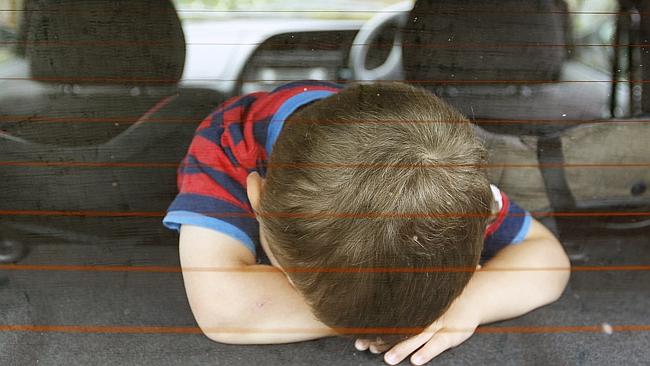 В Австралии родители всё чаще забывают детей в автомобилях