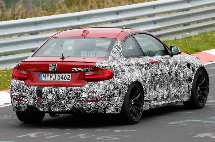 2016-bmw-m2-prorotype-spied-right-side-rear-view-up-close