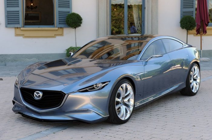 В интернете появились фотографии роторного купе Mazda RX-9