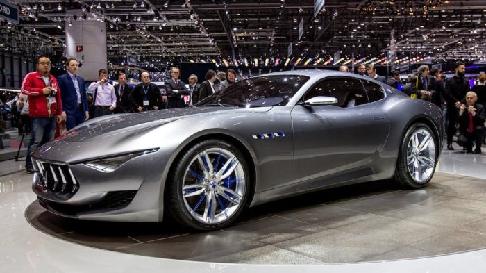 Компания Maserati перенесла серийный выпуск Alfieri Coupe на 2018 год