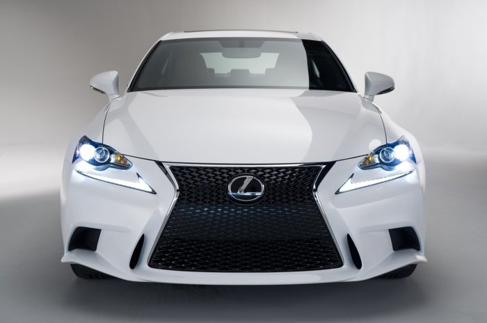Премьера Lexus LS не состоится на автосалоне в Токио