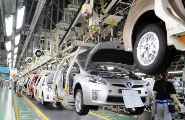 Завод «Toyota» остановил конвейер на две недели