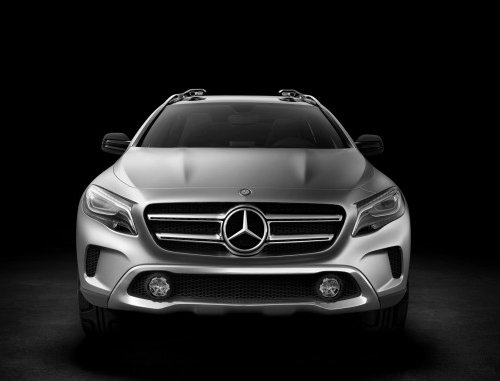 Компания Mercedes-Benz продала в октябре 155 тыс. автомобилей
