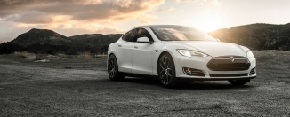 Компания Tesla может не выполнить план продаж до конца 2015 года