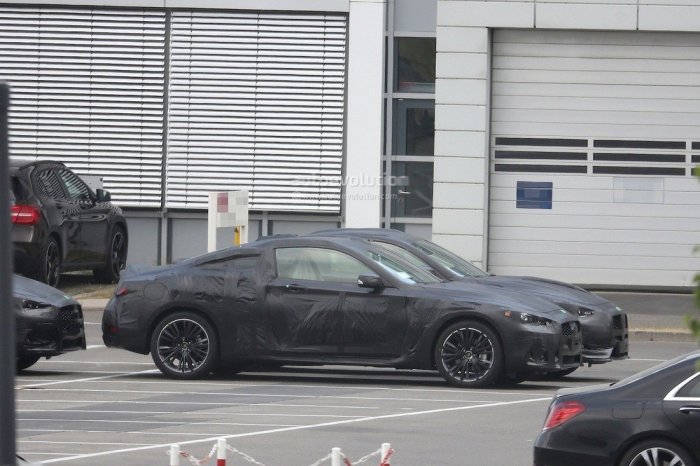 Шпионы впервые сфотографировали серийное купе Infiniti Q60